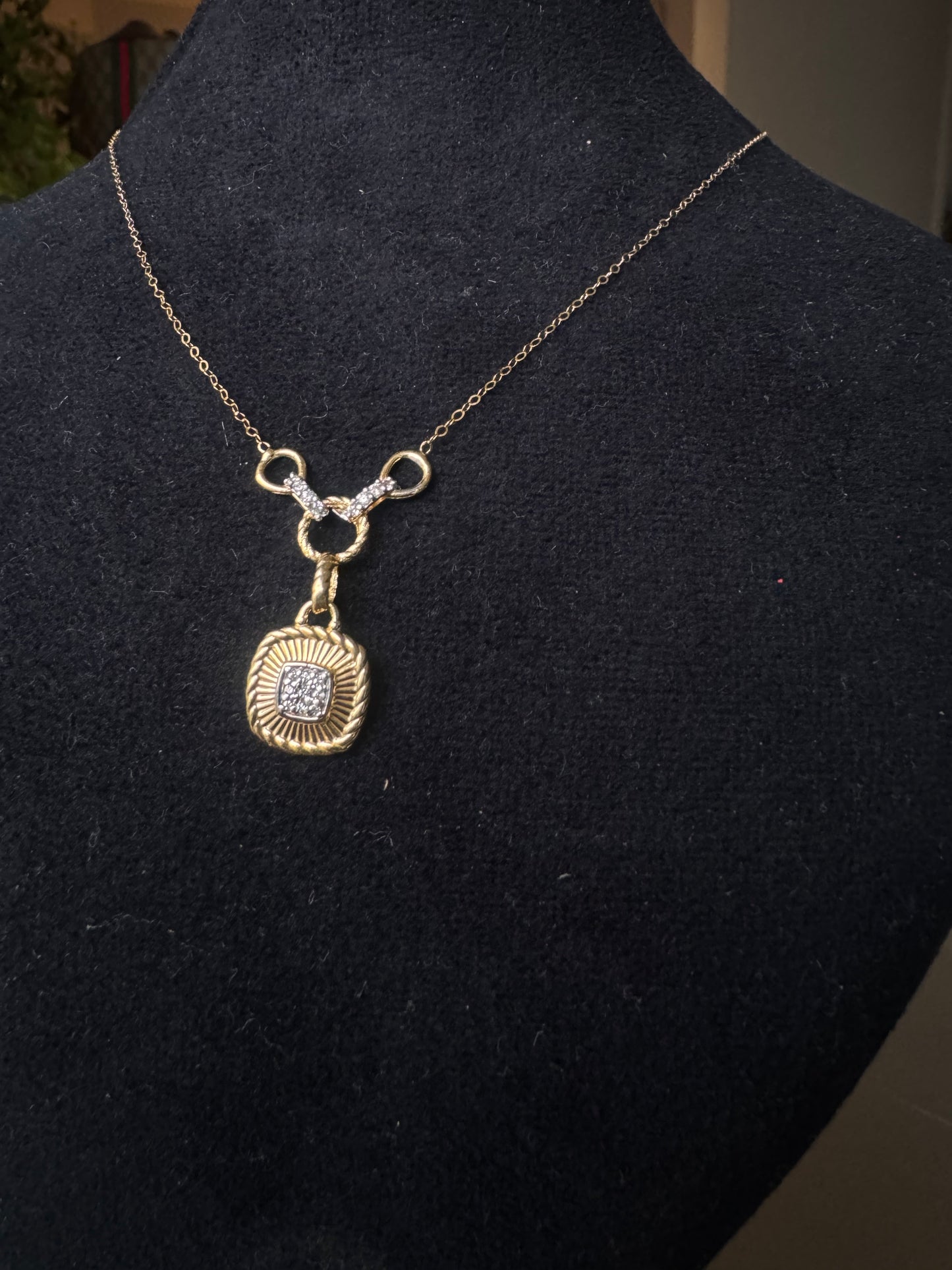 Rubi Necklace
