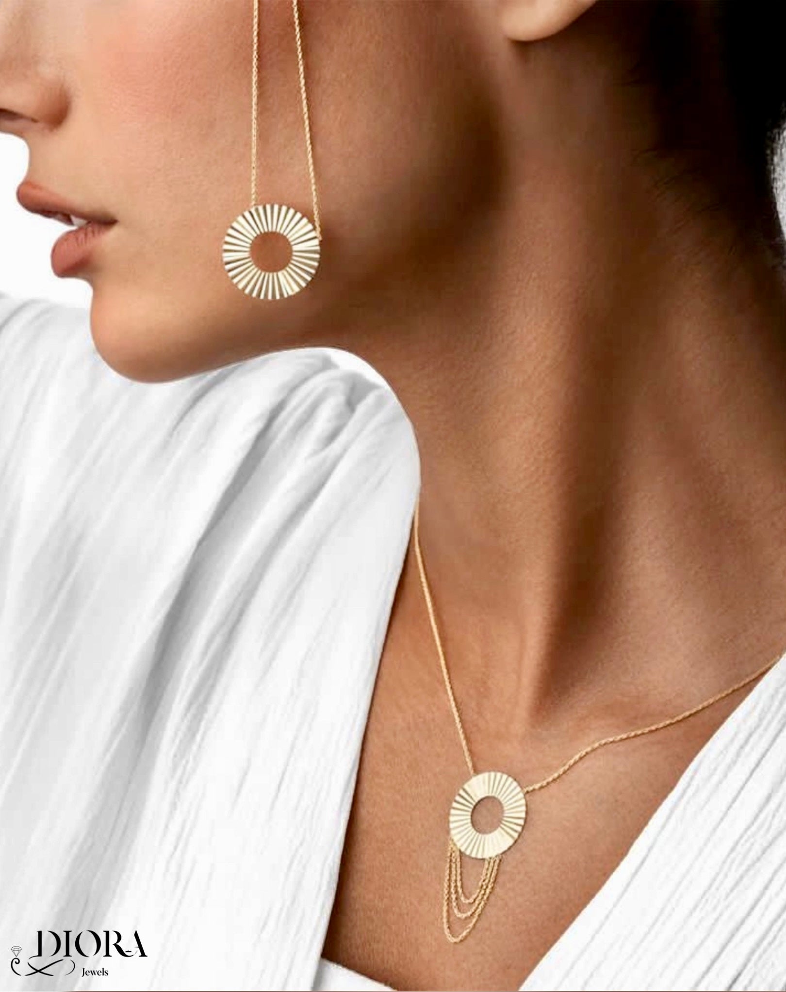 Disco Gold Necklace 18K gold with 3 grams from Diorajewels