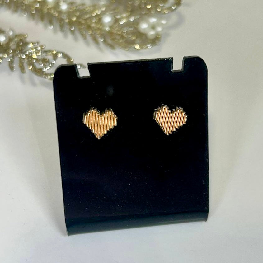 Heart Gold Earrings 18K Gold 0.91g Handmade by Diora Jewels