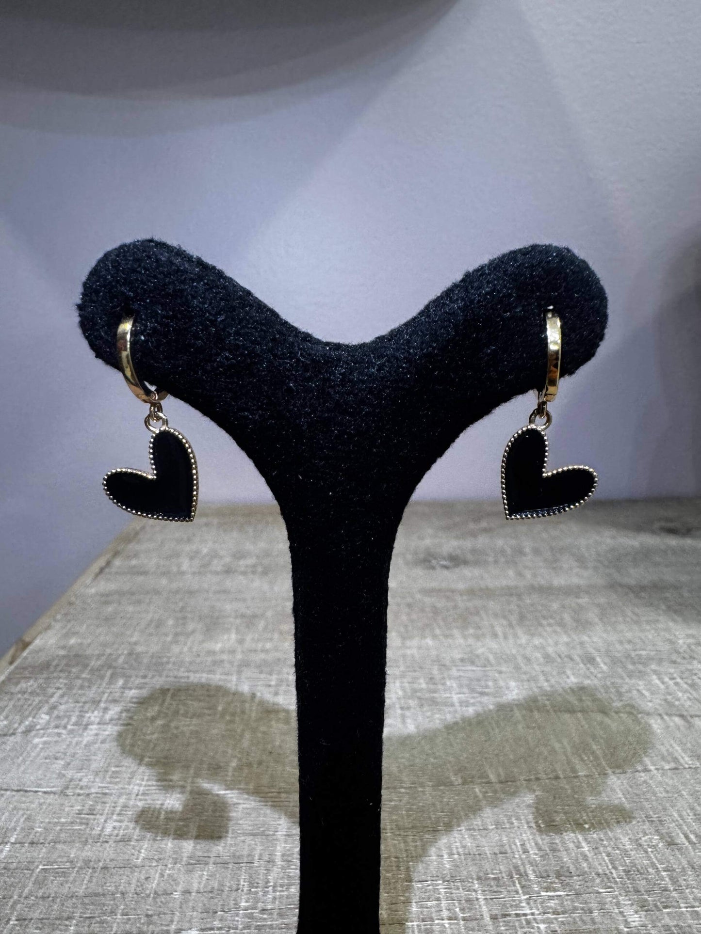 18K Black Heart Enamel Drop Earrings