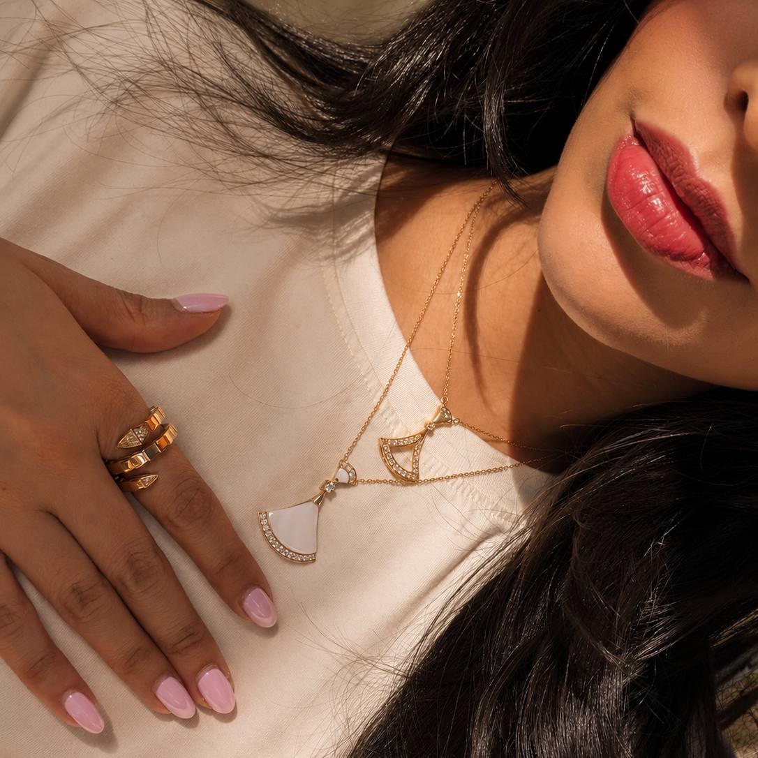 Mother of Pearl Fan Gold Necklace
