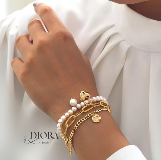 Gold & Pearls Bracelet