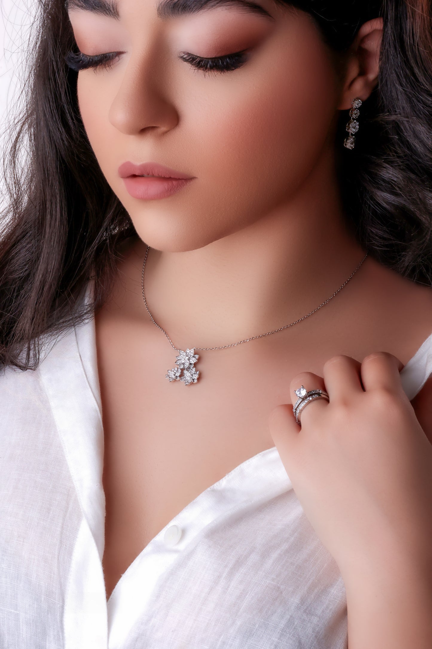 Lotus Necklace with Diamonds FlowersLotus Necklace with Diamonds Flowers