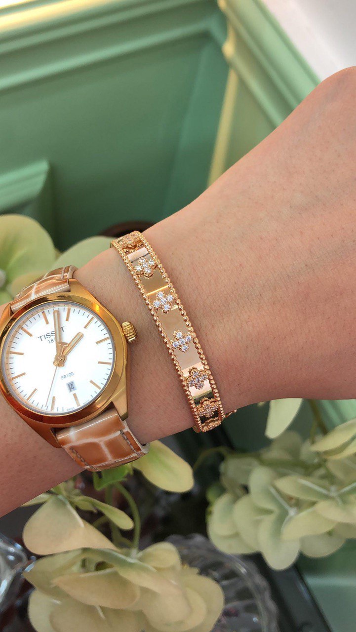 Jewelled Flower Bracelet