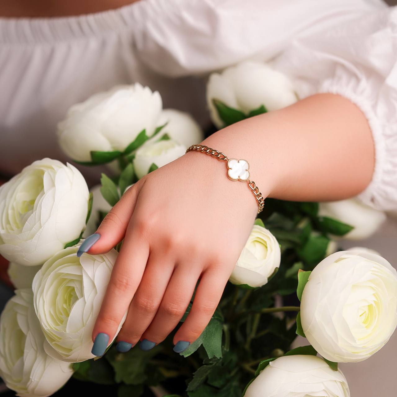 Pearl Alhambra Gold Bracelet
