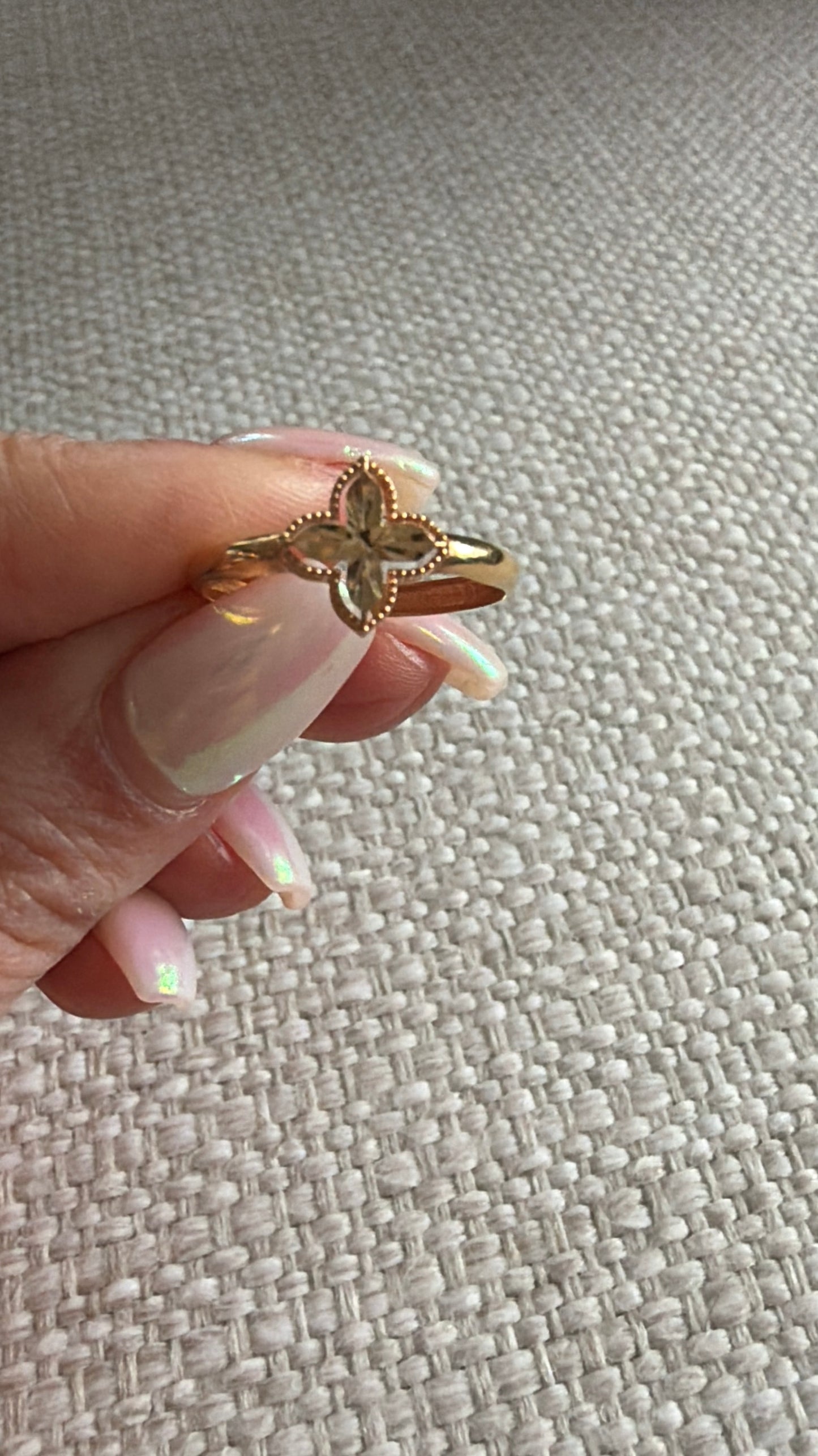 Minimal Roberto Gold Ring