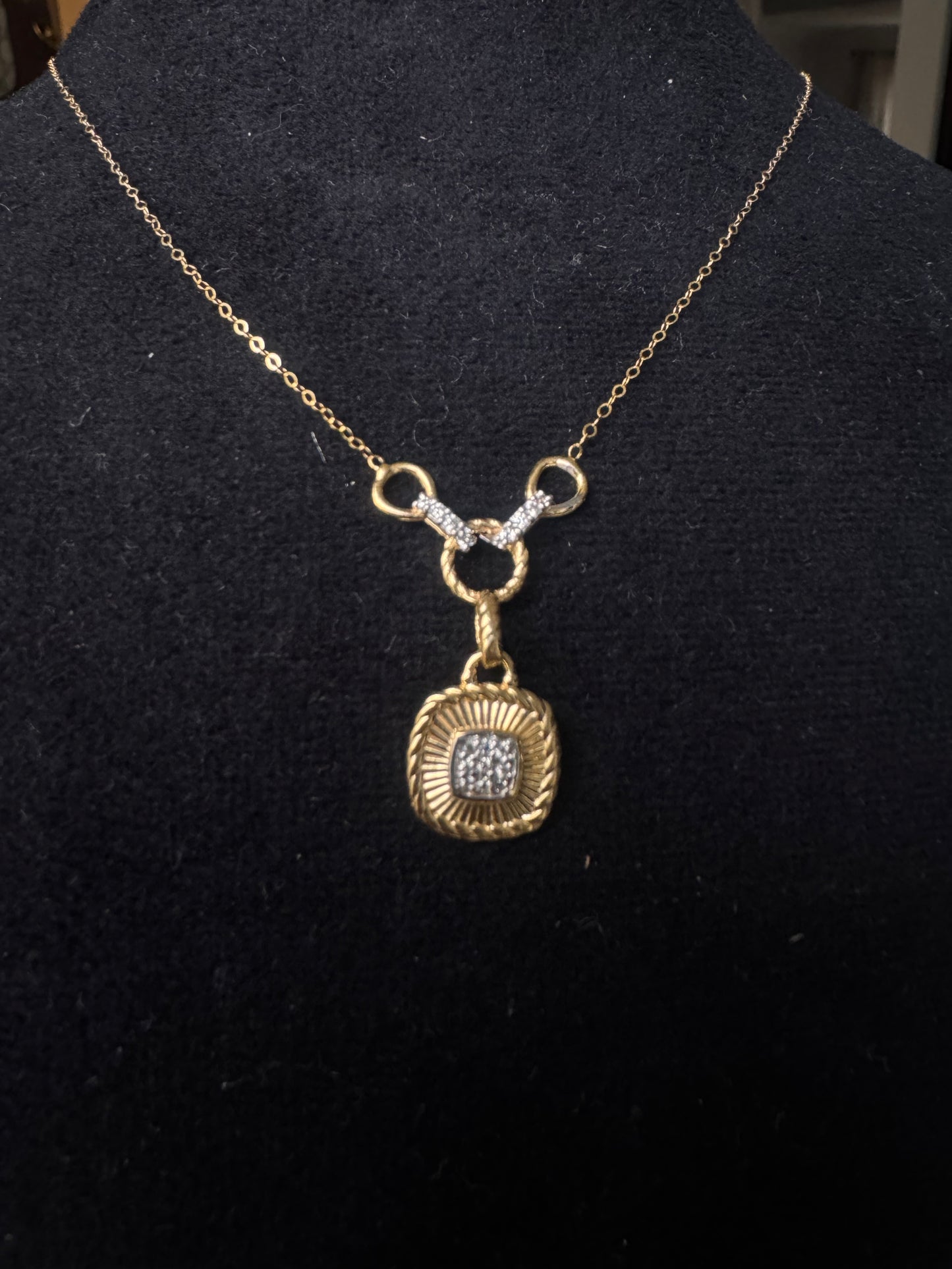 Rubi Necklace