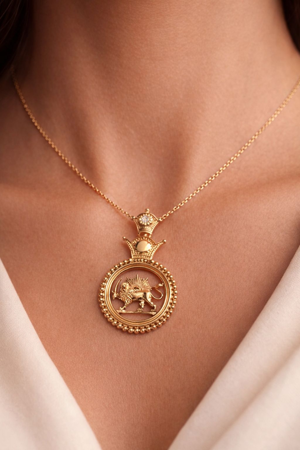 18K Crown Shir & Khoorshid Pendant