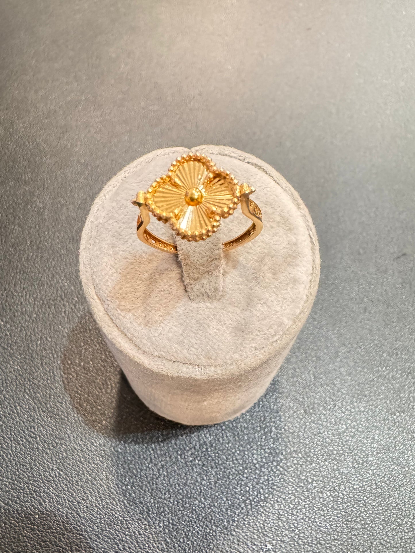 Clover Gold Alhambra Ring