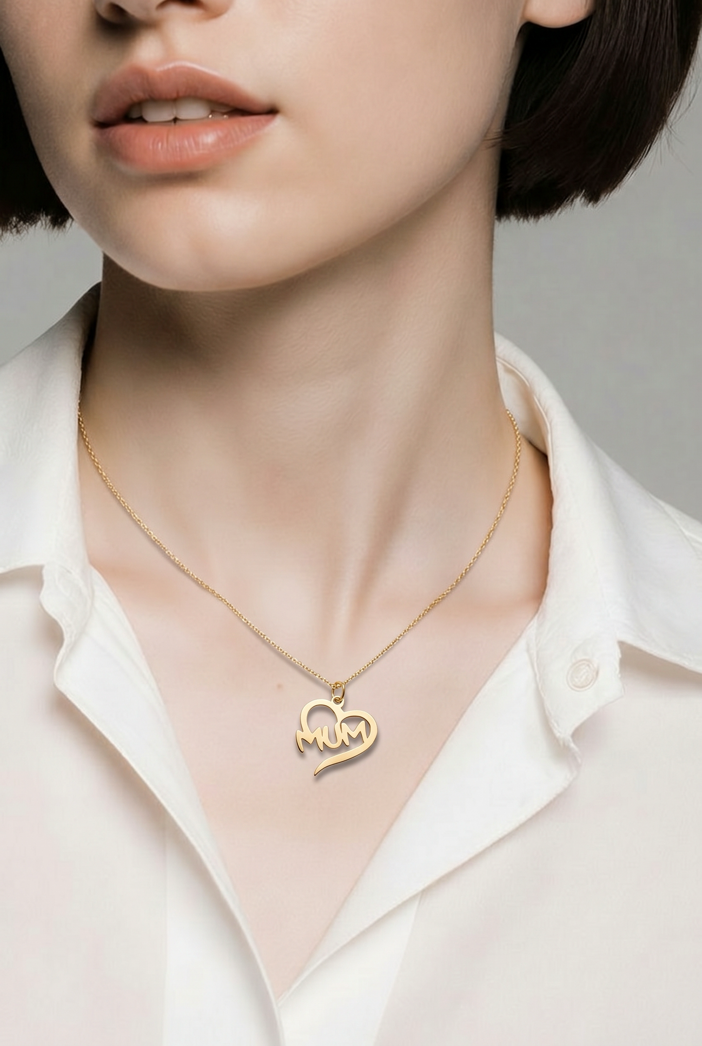 MOM Gold Pendant