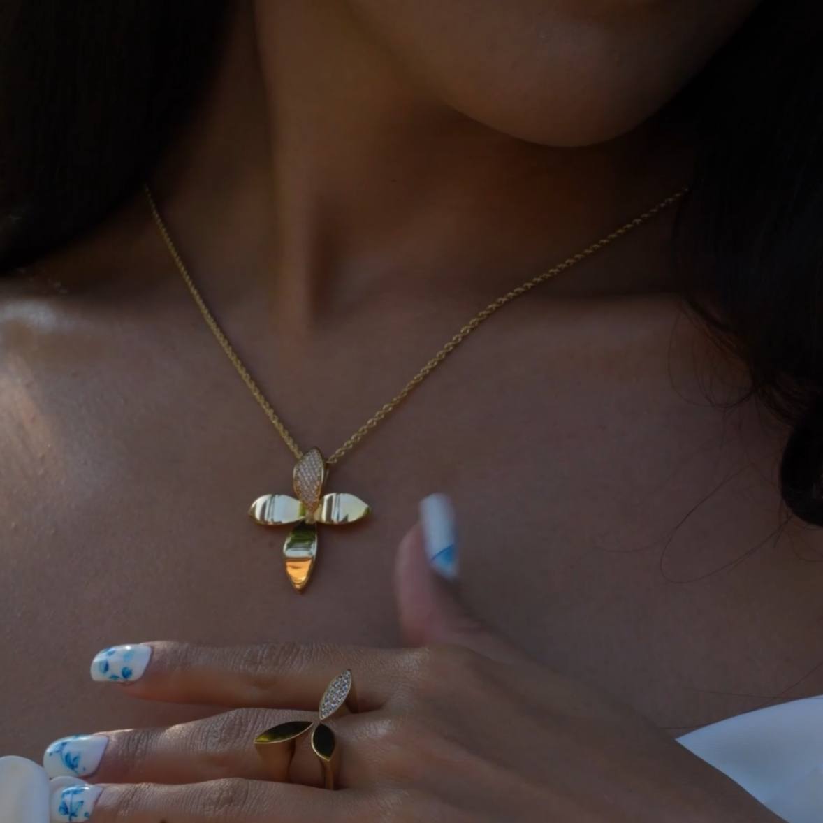 18K Bloom Petal Gold Necklace