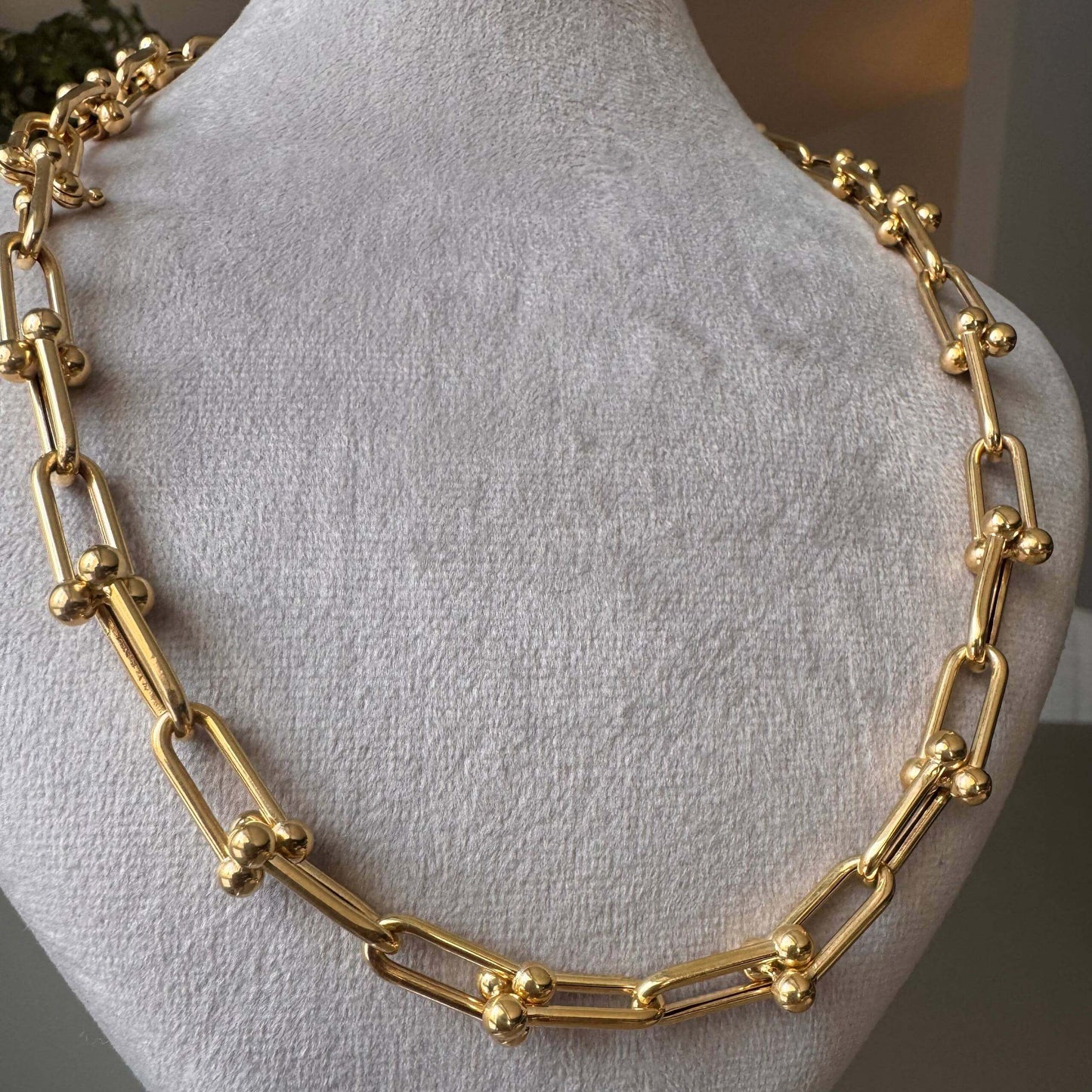 18K T Design Gold Necklace
