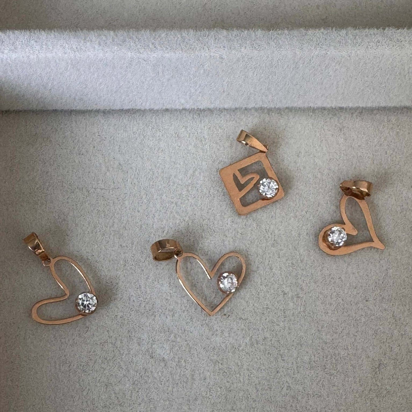 18K Heart Diamond Gold Pendant