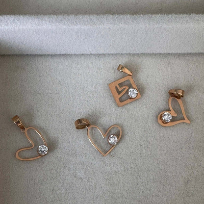 18K Heart Diamond Gold Pendant