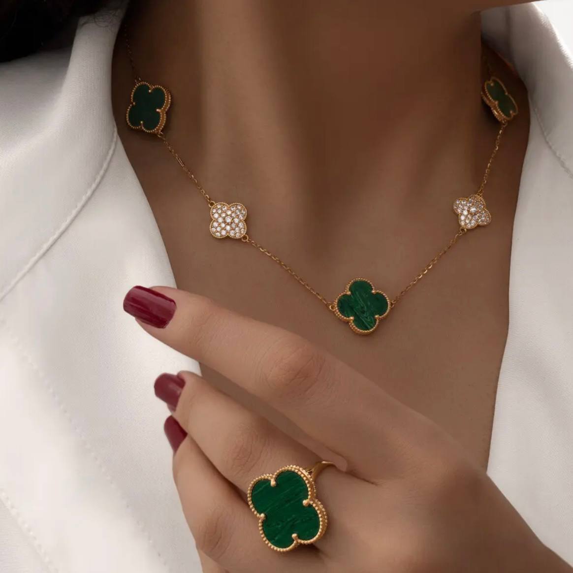 Gold Green Stone Clover Necklace