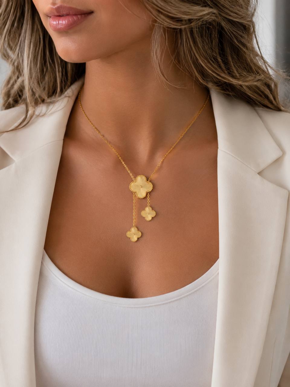 Gold Three Flower Necklace