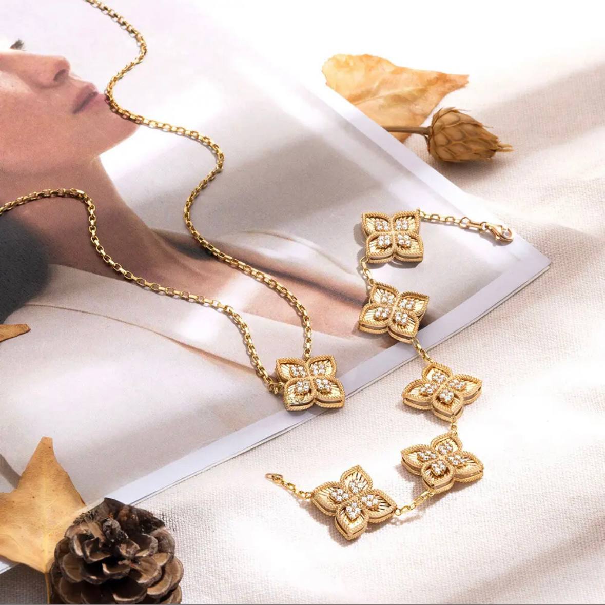 Gold Five Flower Bracelet