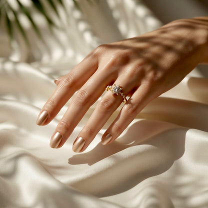 Gold Solitaire Star Ring
